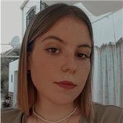 Doy clases particulares de apoyo escolar, lo mio es el inglés ya que hice la ESO en Escocia